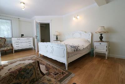 Apartament cu 3 camere decomandat în Central - 2