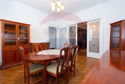 Casa / Vila cu 6 camere de vanzare in zona Centrala - 2