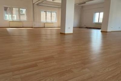 Spațiu comercial, de 156 mp, în Politehnica - 2