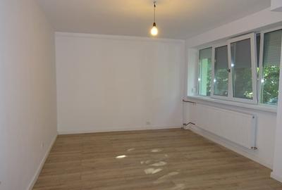 Dristor- Camil Resu- bloc mixt,etaj 4 - 2