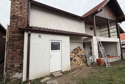 Casă cu 4 camere în Central - 4