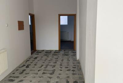 Spațiu comercial, de 140 mp, în Central - 1