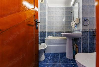 Apartament cu 4 camere semidecomandat, mobilat în Circumvalațiunii - 2