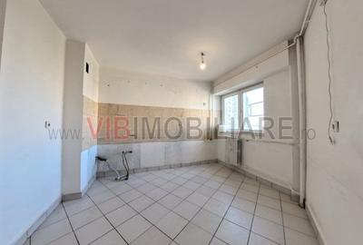 Apartament cu 4 camere decomandat în 13 Septembrie - 2