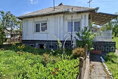 Casă cu 2 camere cu Teren 2000 Mp în Coaș - 3