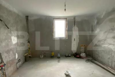 Casă cu 7 camere cu Teren 1500 Mp în Central - 7