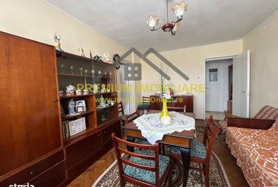 Apartament cu 3 camere semidecomandat în Central - 9