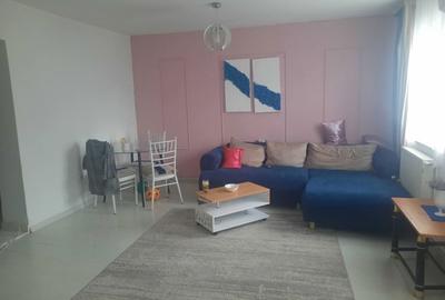 Apartament cu 3 camere semidecomandat în Central - 4