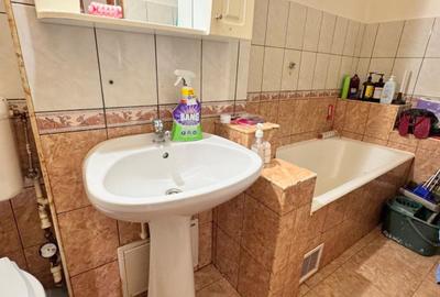 Apartament cu 2 camere decomandat în Republicii - 9
