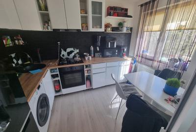 Casă cu 6 camere cu Canalizare în Tătărași - 3