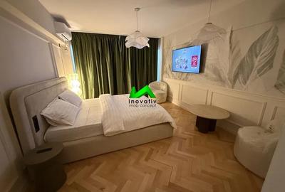 Apartament cu 2 camere decomandat, mobilat în Central