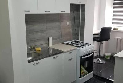 Garsonieră decomandată în Central - 5