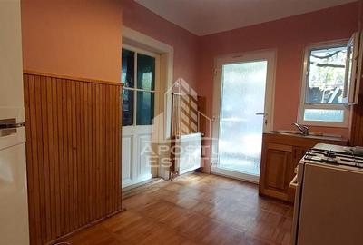 Apartament 1 camera la curte comuna - 4