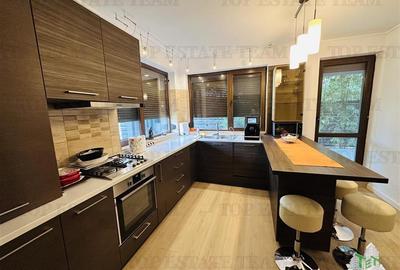 Vila superba, renovata recent, 145 mp construiti, 262 mp de curte amenajata, CHI Vila superba, renovata recent, 145 mp construiti, 262 mp de curte amenajata, CHI - 11