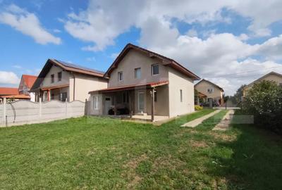 Casă cu 4 camere cu Teren 657 Mp în Sântandrei - 3