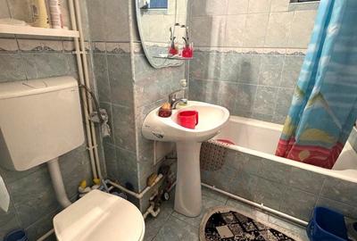 Apartament cu 2 camere decomandat, mobilat în Micro 18 - 7