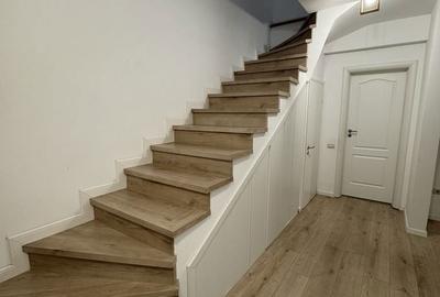 Casă cu 4 camere cu Teren 56 Mp în Central - 2