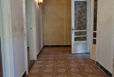 Apartament cu 3 camere decomandat în Tomis II - 9