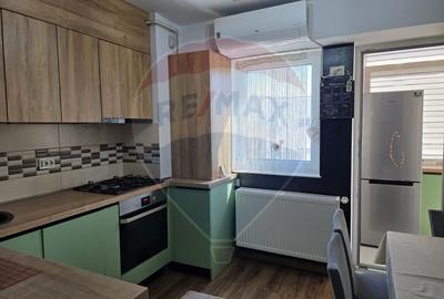 Apartament cu 3 camere de vanzare, cartier FIALD - 2