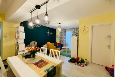 Apartament cu 3 camere decomandat, mobilat în Central