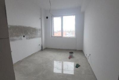 Apartament cu 2 camere decomandat în Vârteju - 2