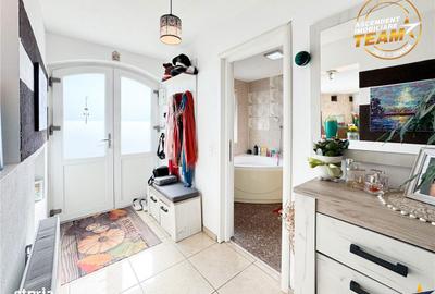 Casă cu 5 camere cu Teren 534 Mp în Ilieni - 1