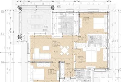 Casă cu 4 camere cu Teren 500 Mp în Central