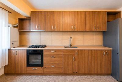 Apartament cu 3 camere semidecomandat în Florești - 2