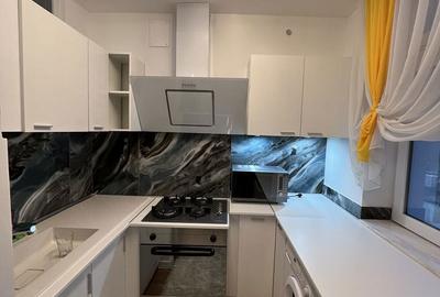 Apartament cu 2 camere decomandat în Central - 1