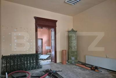 Casă cu 7 camere cu Teren 1021 Mp în Central - 10