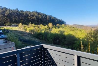 Apartament cu 3 camere semidecomandat, mobilat în Florești - 16