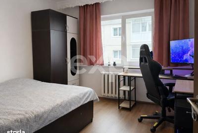 Apartament cu 3 camere semidecomandat în Narcisa