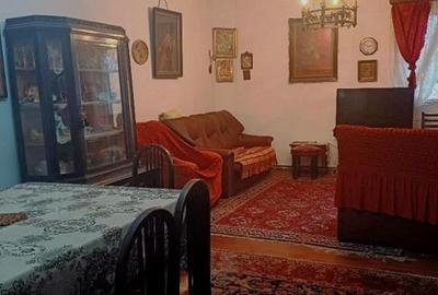 Casă individuală cu 4 camere cu Canalizare în Central - 8