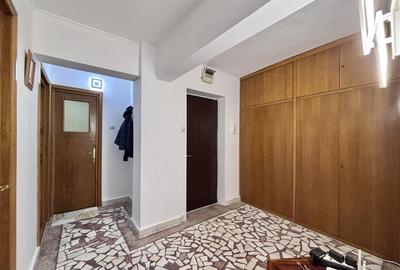 Apartament cu 3 camere decomandat, mobilat în Central - 8