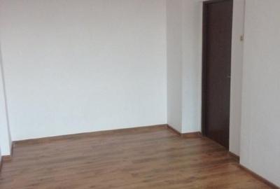 Birou, de 19 mp, în Ultracentral - 8