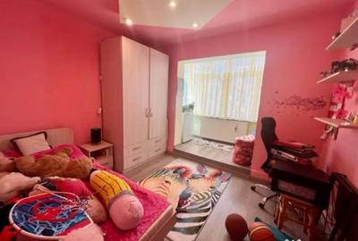 Apartament cu 4 camere decomandat în Tudor - 8