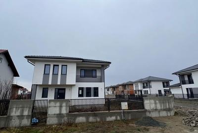 Casă cu 3 camere cu Teren 450 Mp în Central - 9