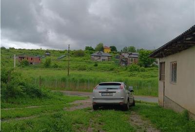 Teren Construcții intravilan de 616 mp, în Hlincea - 3