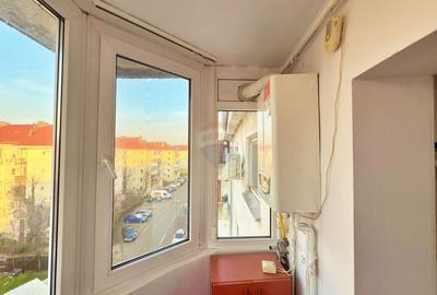 Apartament cu 3 camere decomandat, mobilat în Alfa - 9