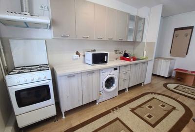 Apartament cu 2 camere decomandat în Zorilor