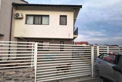 Casă individuală cu 5 camere în Mogoșoaia