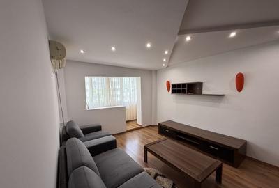 Apartament cu 3 camere semidecomandat, mobilat în Pantelimon