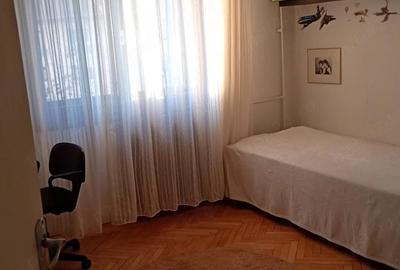 Apartament cu 3 camere decomandat în Steaua - 6