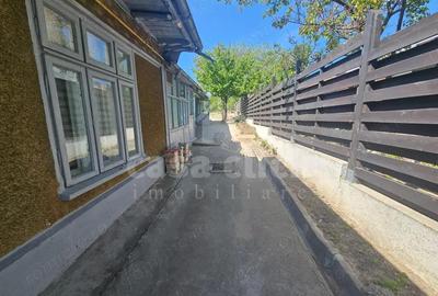 Teren 458 mp cu casa de 164 mp, Str. Razboieni langa Str. Basarabiei - 7