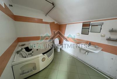 Casă cu 5 camere cu Teren 392 Mp în Intim - 11