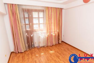 Casă cu 4 camere cu Teren 110 Mp în Central - 6