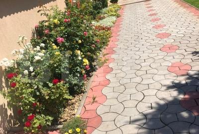 Casa plan parter 170 mp, zona Micro 17 - 19