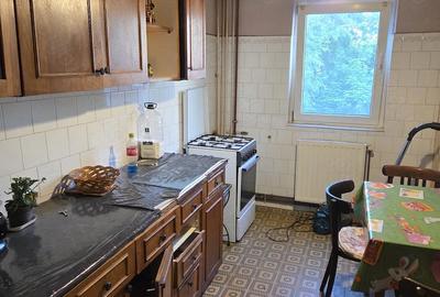 Apartament cu 4 camere decomandat în Dâmbovița - 5