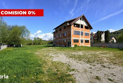 Casă cu Teren 4563 Mp în Central - 19
