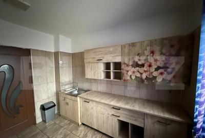 Apartament de vanzare, 52 mp, zona Micro 11 - 5